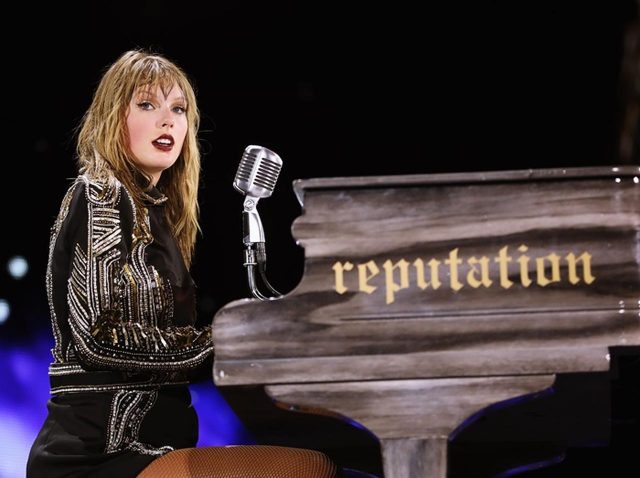 テイラー・スウィフト、来日公演であの「人気セレブ」の姿を発見