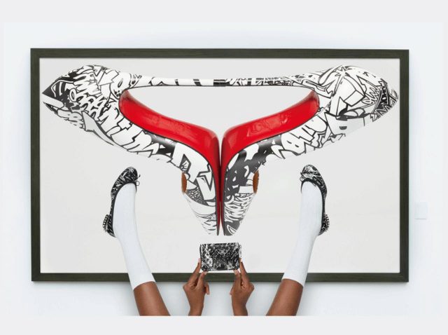 クリスチャン ルブタン、グラフィックプリントなど2019年春夏 新作コレクション発表