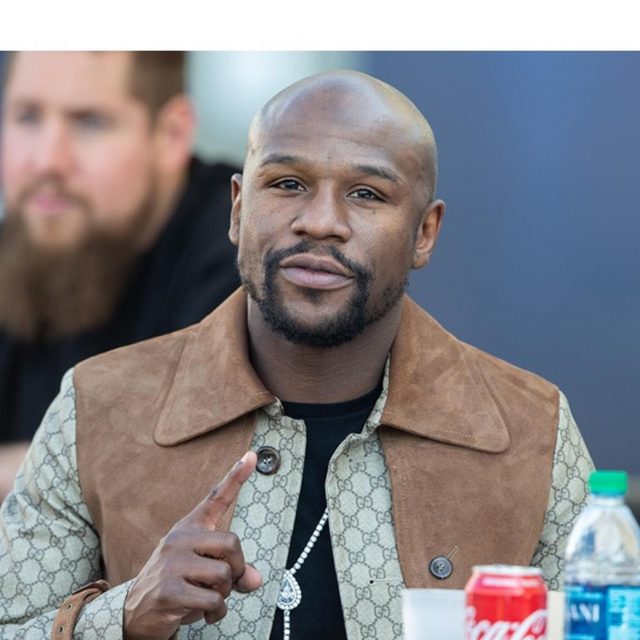 渦中のフロイド・メイウェザー、アメリカへ戻りいったい何をしている？