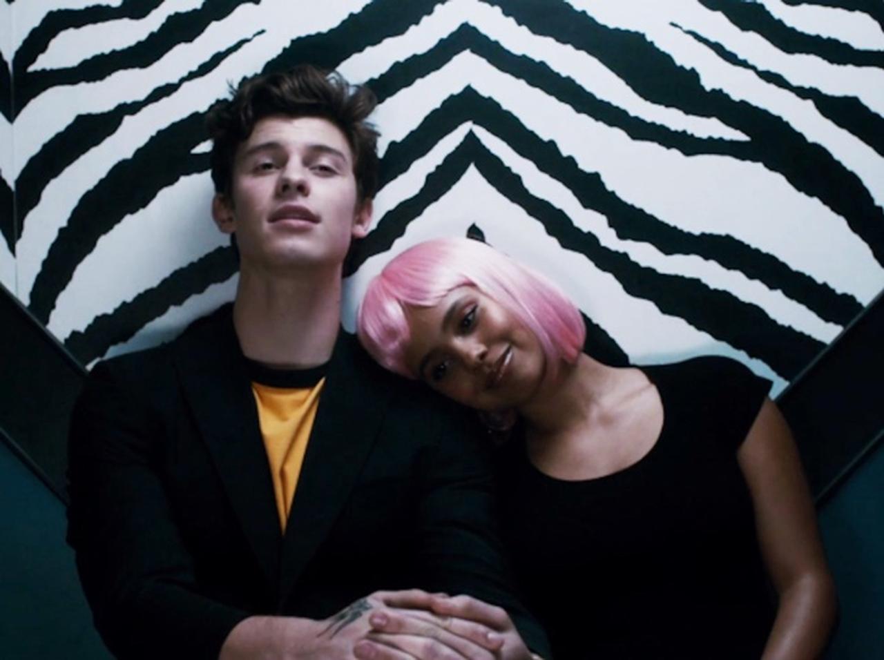 ショーン・メンデス、「ロスト・イン・ジャパン」舞台裏映像で『重大な事実』が発覚