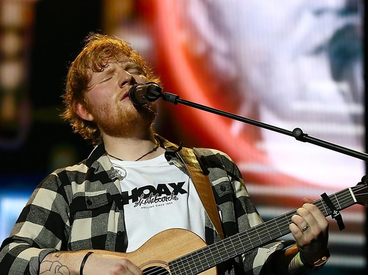 エド・シーラン、デビューを決めた「大切な1曲」に隠された壮絶な物語