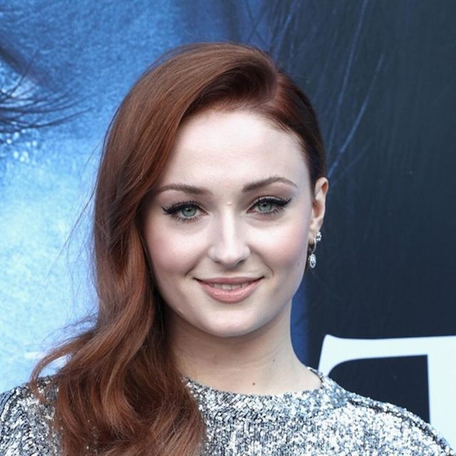 ソフィー・ターナー、お気に入りリップは米有名コスメショップで4つ星獲得