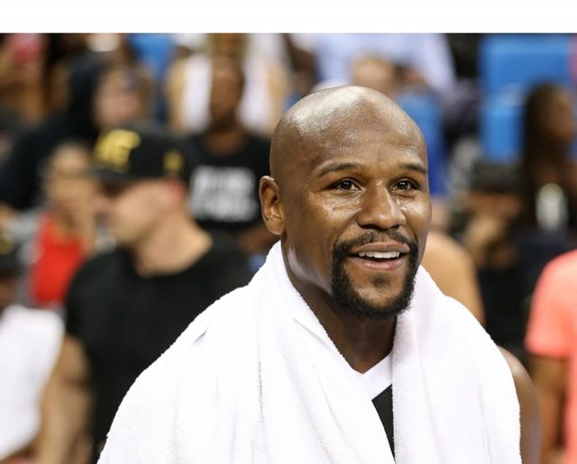 フロイド・メイウェザー、1人で日本の経済をまわす