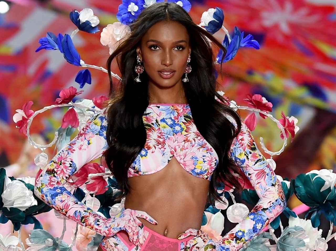 人気ヴィクシーモデル、ショー直前ダイエットで何してた?