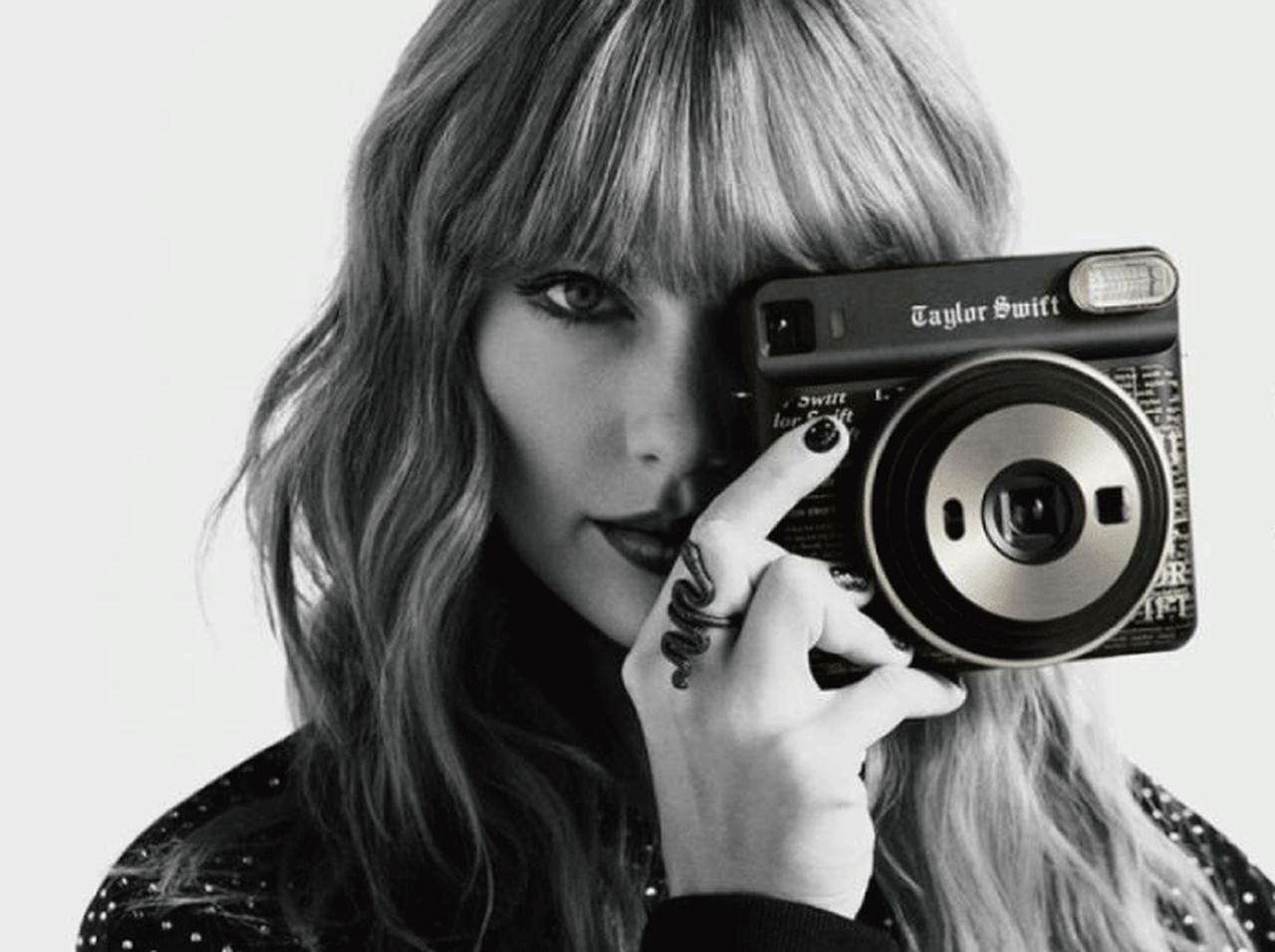 レア写真も!テイラー・スウィフトと恋人ジョーのデートをパパラッチ♡