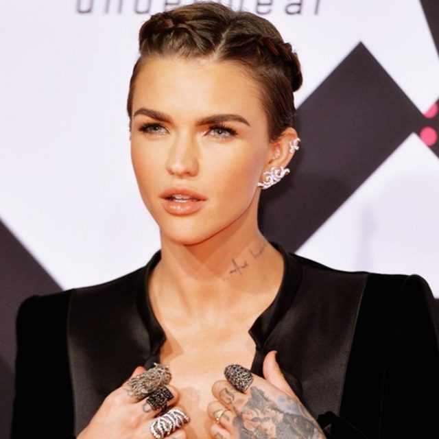 ルビー・ローズ、元カノのインスタにコメントして「ハラスメント」と非難される
