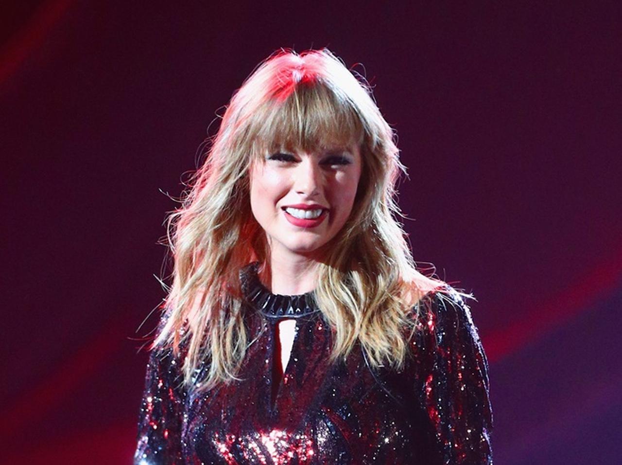 テイラー・スウィフト、ツイッターで「最も影響力がある人」に!男性部門1位は意外にも…?