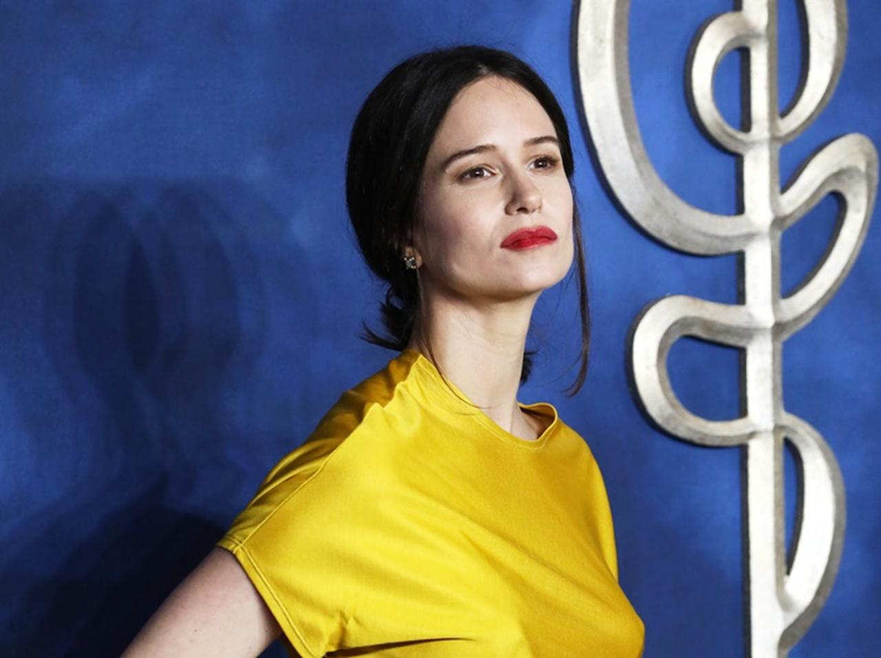 『ファンタビ』キャサリン・ウォーターストン、来日直前に妊娠をサプライズ報告!