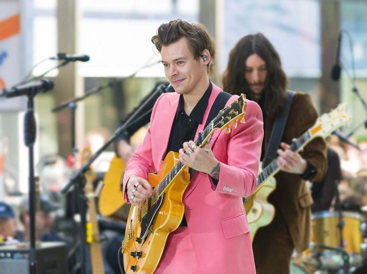 1Dハリー・スタイルズのファンによる「妄想小説」がまさかの映画化!