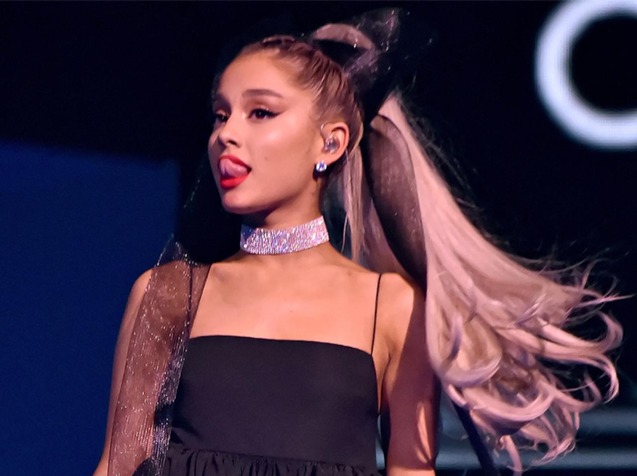 アリアナ・グランデ、「脱出ゲーム」でビビりまくり思わず“本性”現す【動画】