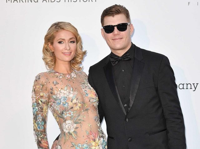 パリス・ヒルトン、婚約したことについて「正しい選択ではなかった」と語る