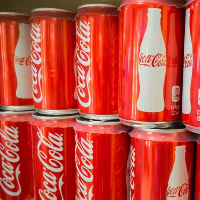 未開封なら200万円超の価値！「幻のコーラ」を開封した女性が悔し涙飲む