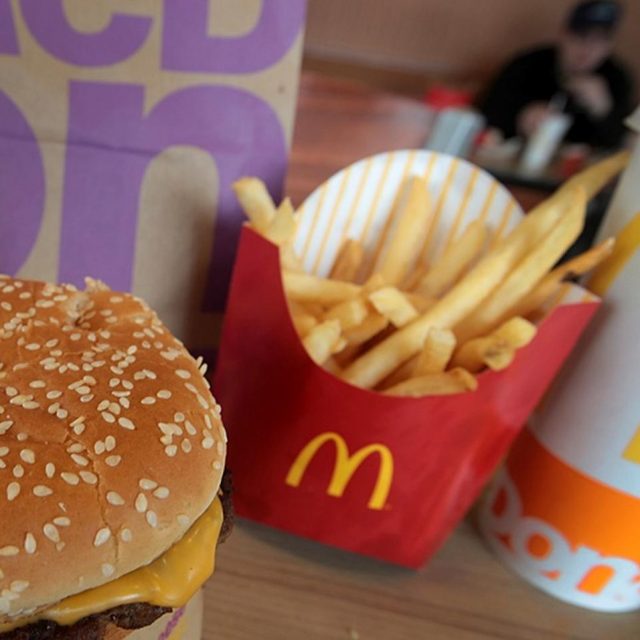 マクドナルド、本国で「インドの激安バーガー」を逆輸入販売