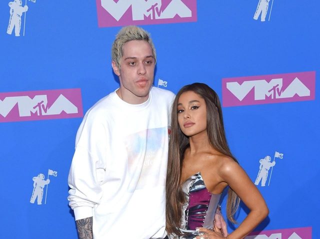 アリアナ・グランデ、元婚約者の楽曲には秘密のメッセージが隠されていた