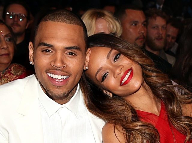 リアーナ、DV受けた元恋人クリス・ブラウンとの「現在の関係」