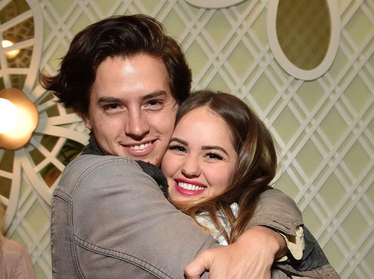 デビー・ライアンが婚約、同じくディズニー出身のコール・スプラウスも祝福