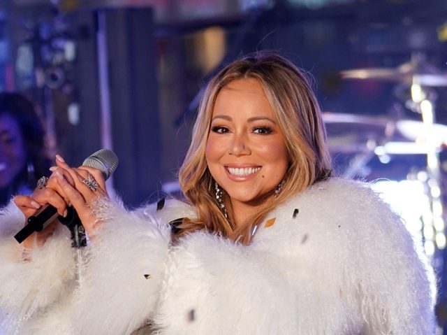 マライア・キャリー、「あの歌」でクリスマスイヴに奇跡を起こす