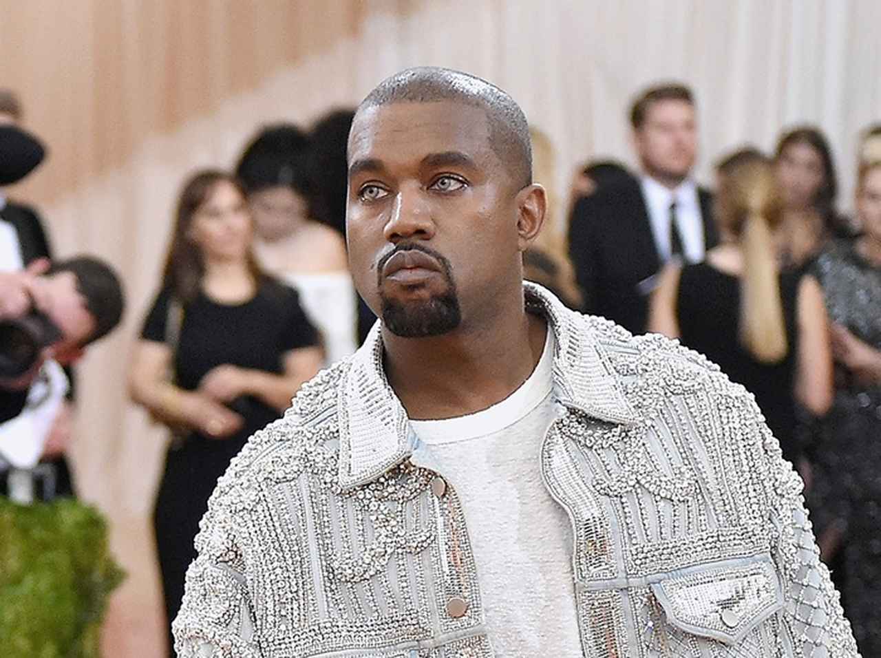 カニエ・ウェスト、怒り狂う怒涛のツイートの最後は…【第3ステージ】