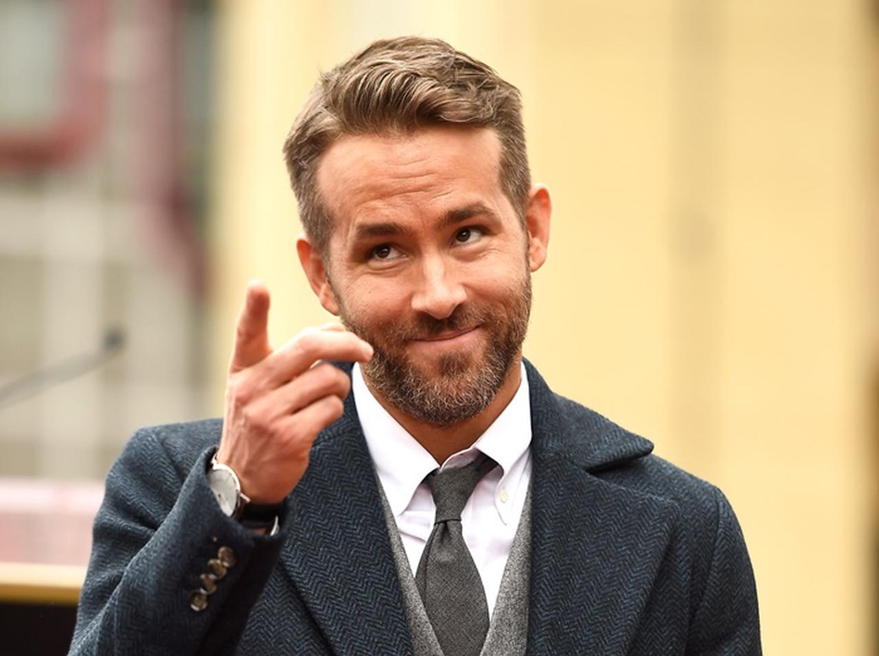 ライアン・レイノルズ、「マーベルの夢の共演」が実現したクリパで珍しく「イジられ役」に