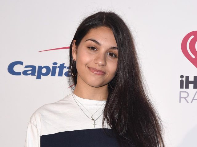 アレッシア・カーラの失恋後あるあるに「わかる～」が止まらない