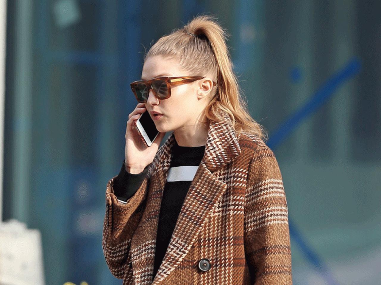 ジジ・ハディッドの最新おしゃれマーチンコーデ