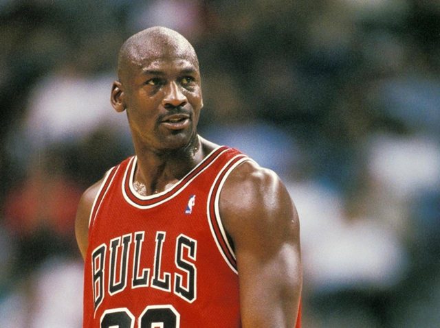 “バスケの神様”マイケル・ジョーダン、過去にある男性セレブと「最悪のキス」