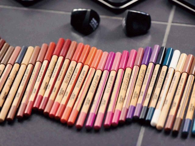 メイクアップフォーエバー、無限のメイクを生み出す万能ペンシル発売