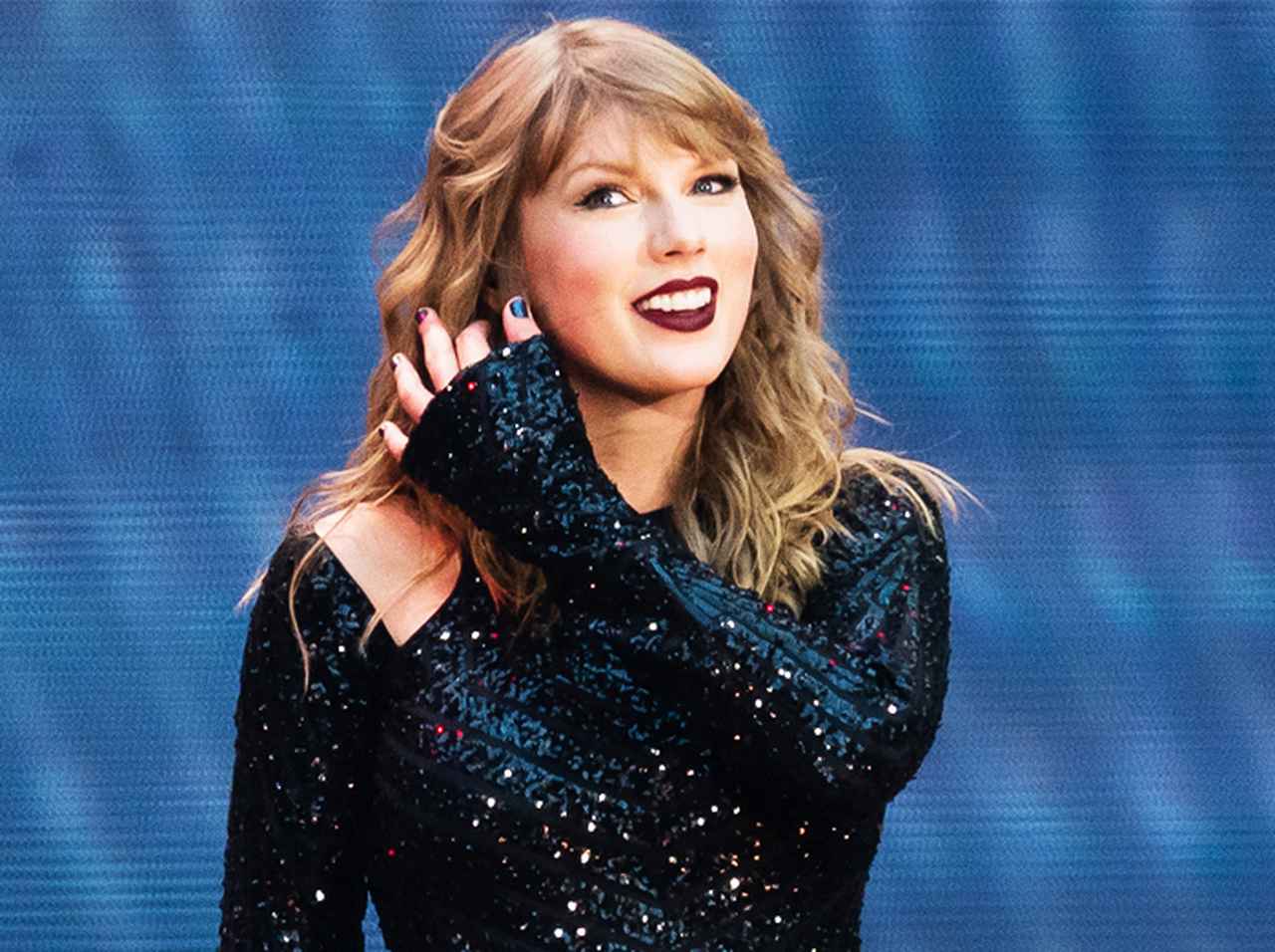 テイラー・スウィフト、自分の誕生日に世界中のファンに「最高のプレゼント」贈る