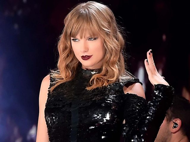 テイラー・スウィフト、コンサート会場に「ストーカー発見器」を設置