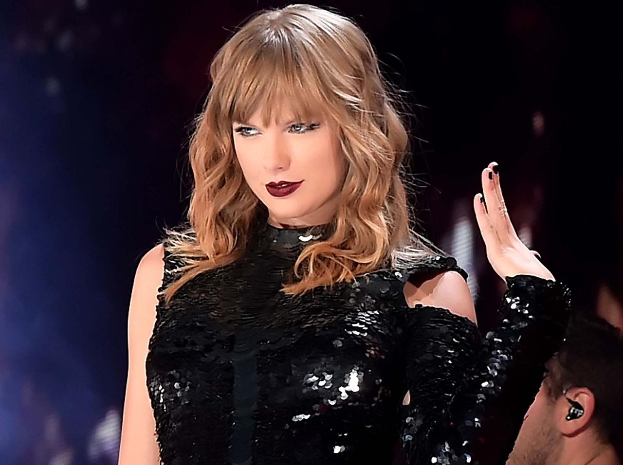 テイラー・スウィフト、コンサート会場に「ストーカー発見器」を設置