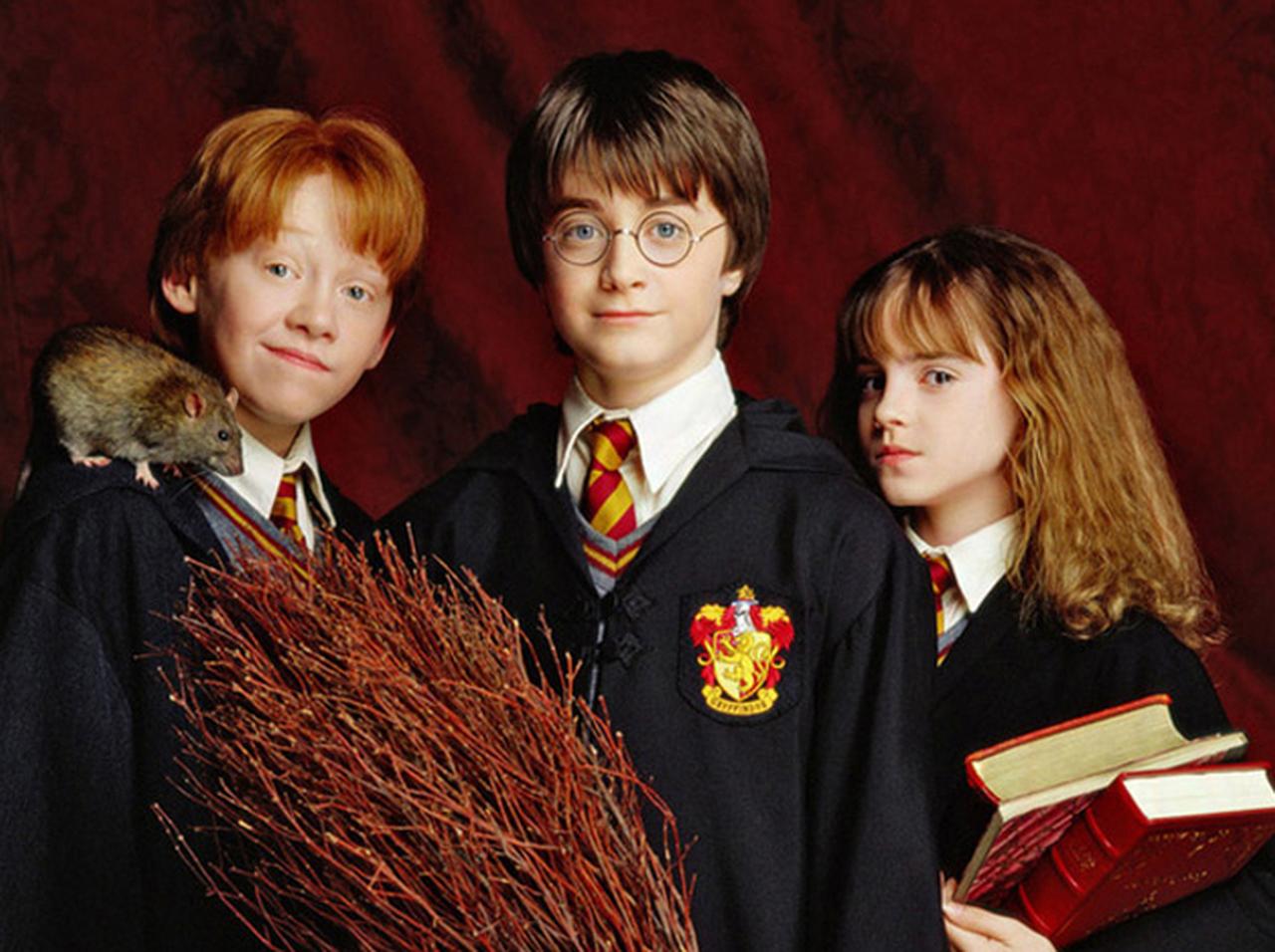 『ハリポタ』ファン必見!クッキーで作った「ホグワーツ城」がすごい