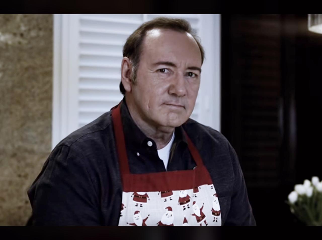 ケヴィン・スペイシー、『ハウス・オブ・カード』の役になりきり性的暴行を否定【コメント全訳】