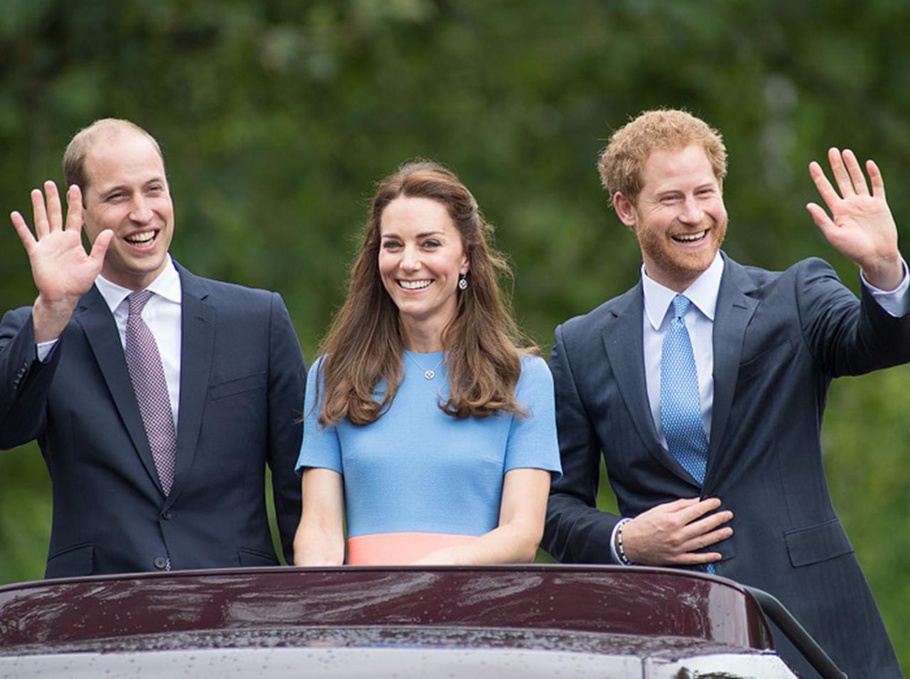 ヘンリー王子が母ダイアナ妃の「形見の指輪」をウィリアム王子に譲った理由に鳥肌