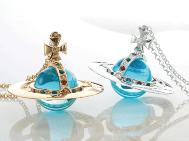 ヴィヴィアン・ウエストウッド、レアアイテムが揃うイベントを新宿で開催