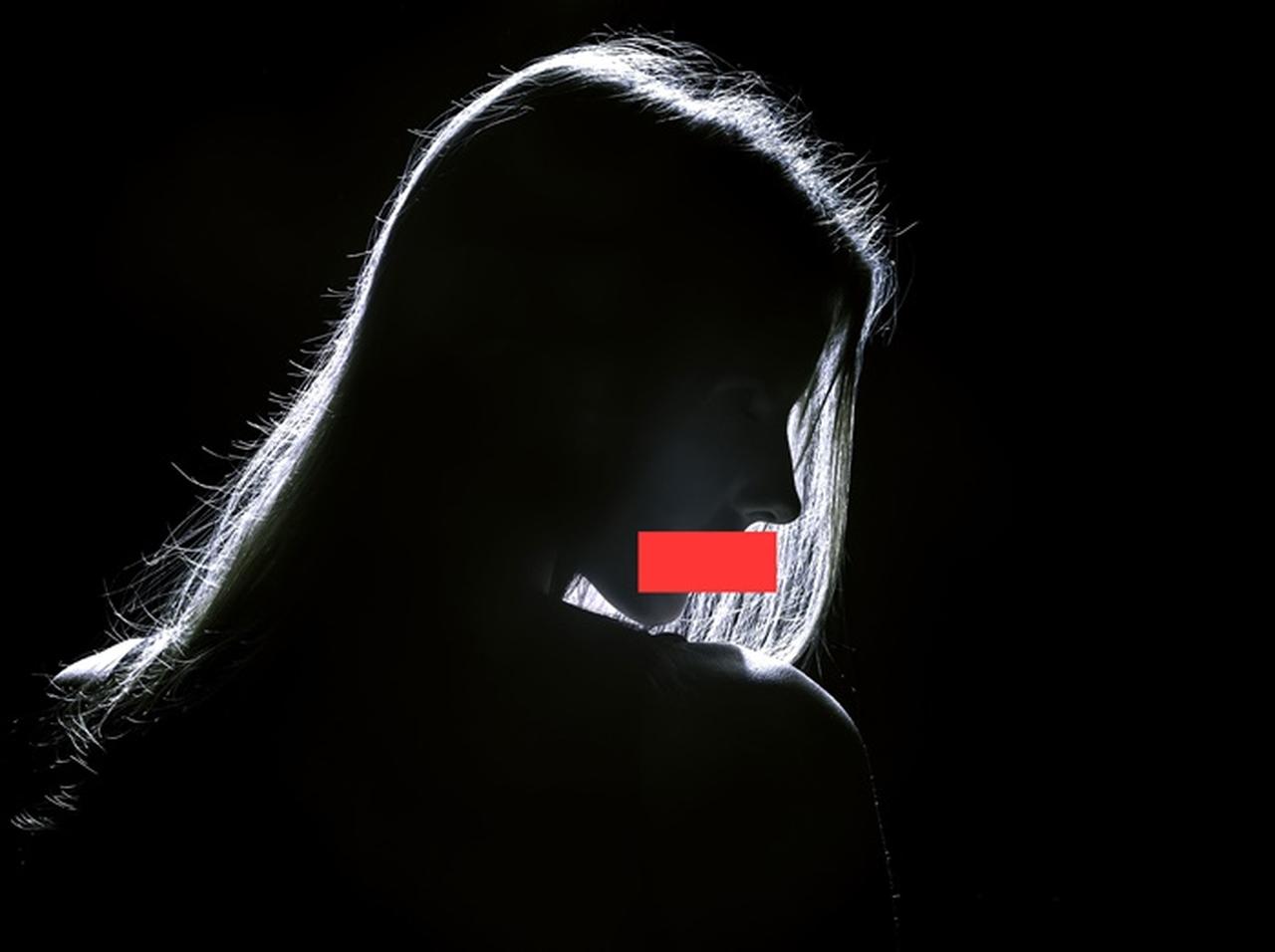 レイプ被害にあった女子大生、加害者が無罪放免で決意の「顔出し」