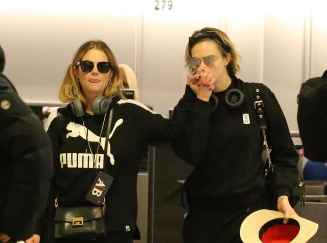 カーラ・デルヴィーニュが「ウワサの女性」と乗った車のナンバープレートに注目