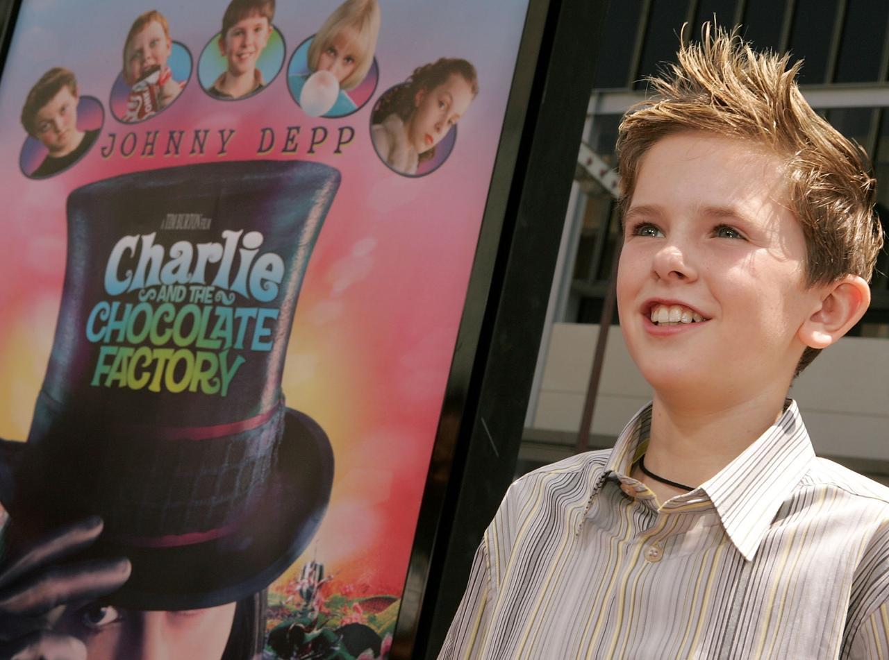 『チャーリーとチョコレート工場』13歳子役が「全米No.1」の26歳俳優に成長!