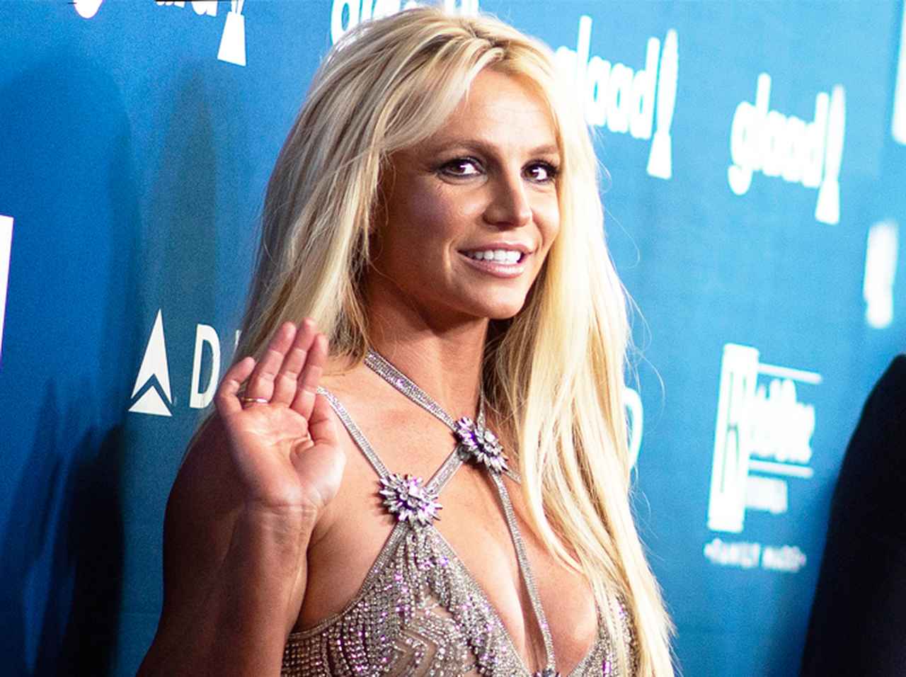 ブリトニー・スピアーズが「無期限の活動休止」を発表、新定期公演も延期へ
