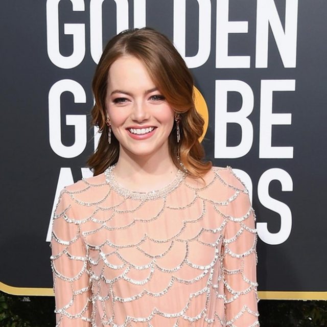 エマ・ストーン、ゴールデン・グローブで着用したドレスの制作時間に気が遠くなる【ゴールデン・グローブ2019】