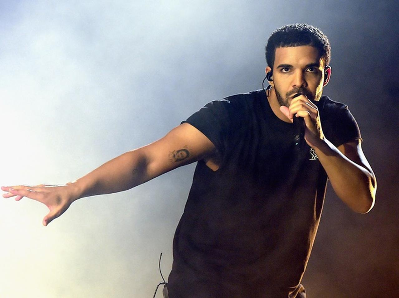 ドレイク、未成年ファンとの「不適切行為」動画が流出【映像アリ】