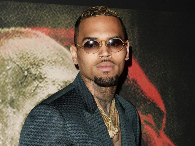 クリス・ブラウン、レイプ容疑で身柄を拘束