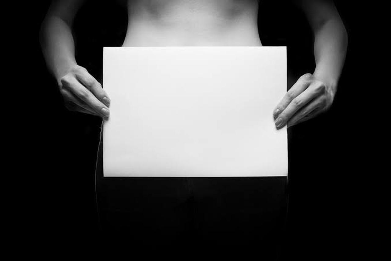 レイプ被害者の女性が公開した「ある写真」に思わず言葉を失う…