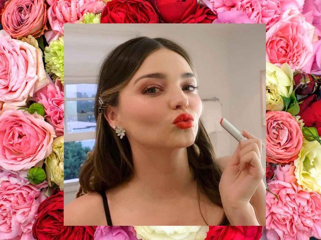 ミランダ・カー、自身のコスメ以外に愛用する1,300円のアイテムとは？