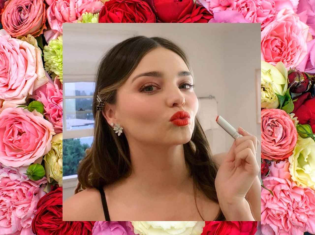 ミランダ・カー、自身のコスメ以外に愛用する1,300円のアイテムとは？