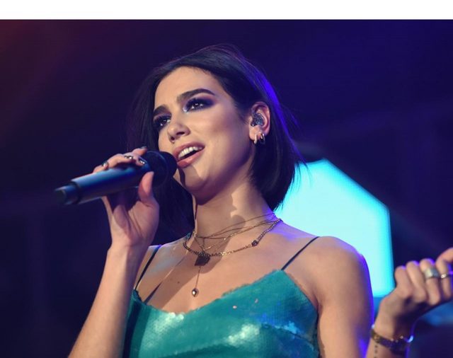 デュア・リパ、10年前の無名時代の映像に驚きが隠せない