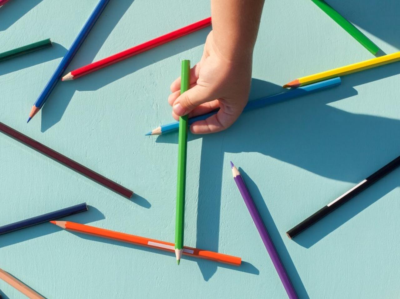 巻き髪が「えんぴつ1本」で作れる裏ワザが目からウロコ