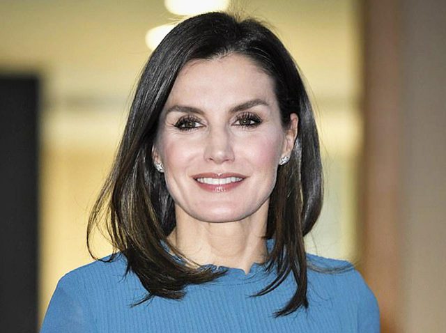 レティシア王妃、「1,500円」のZARAセール品着こなす姿が信じられないほど優雅