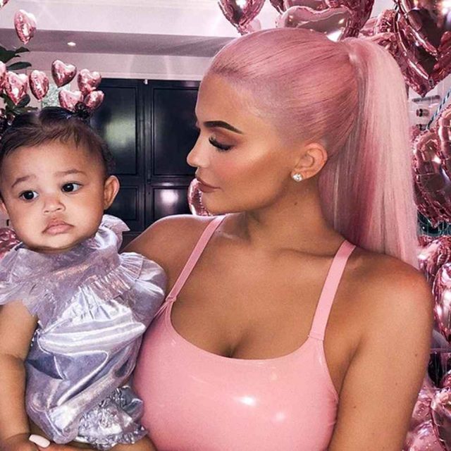 カイリー・ジェンナー、早くも「第2子を妊娠中？」との質問に思わず『笑』