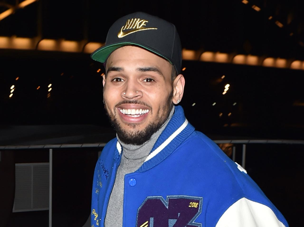 クリス・ブラウン、レイプ事件をネタに「ひと儲け」を企てる