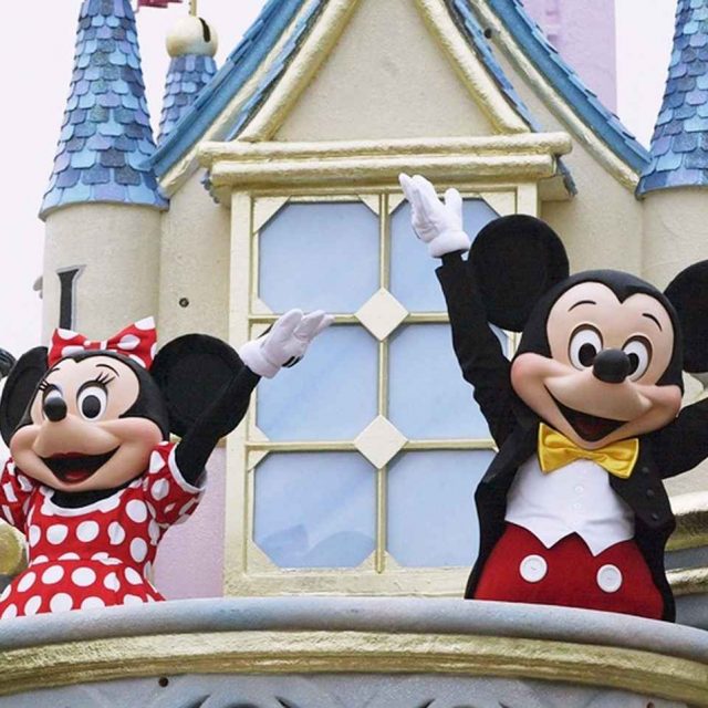 ディズニーランド、園内の「消防署に灯る光」に隠されたメッセージが胸アツ
